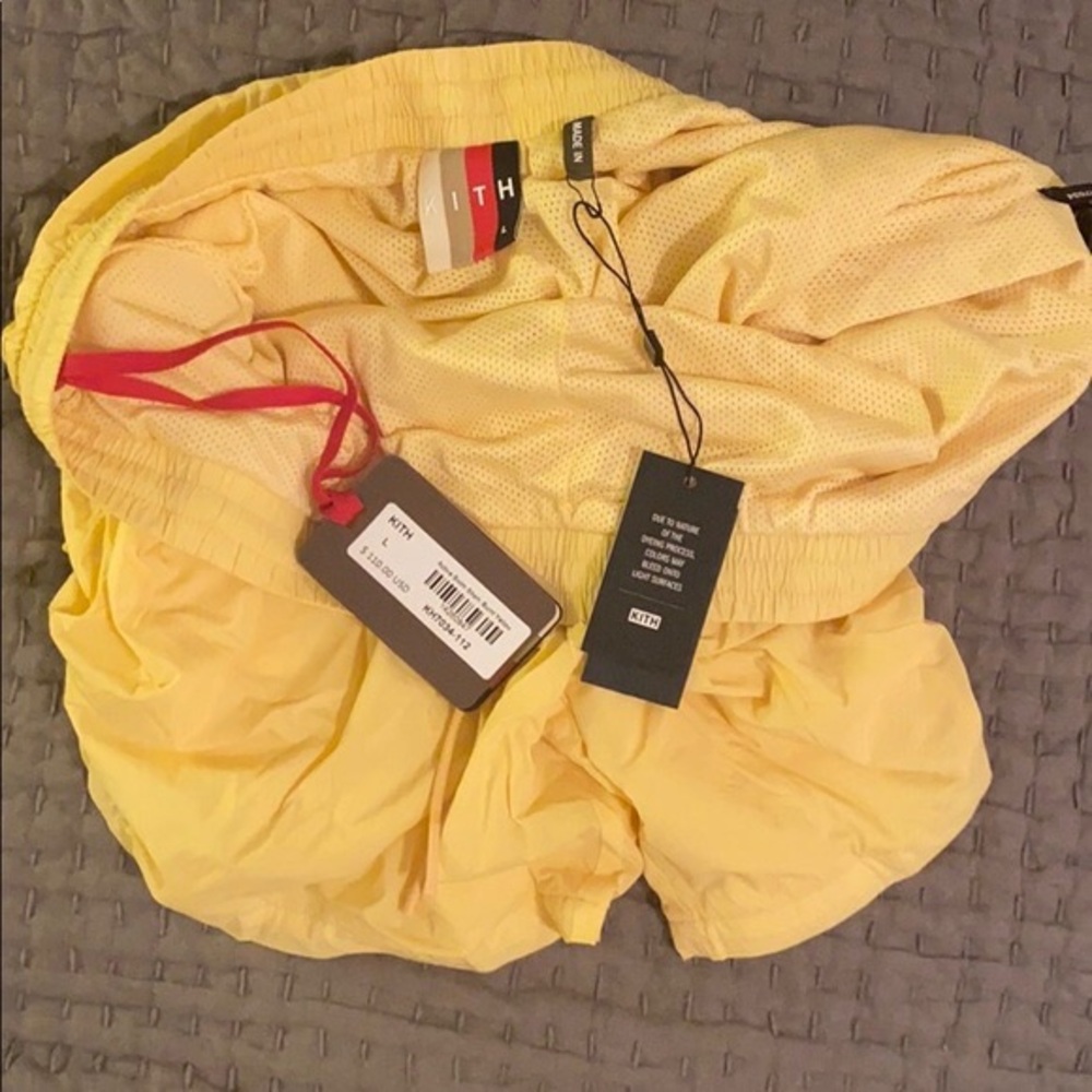Yellow - Picture 5 of 5